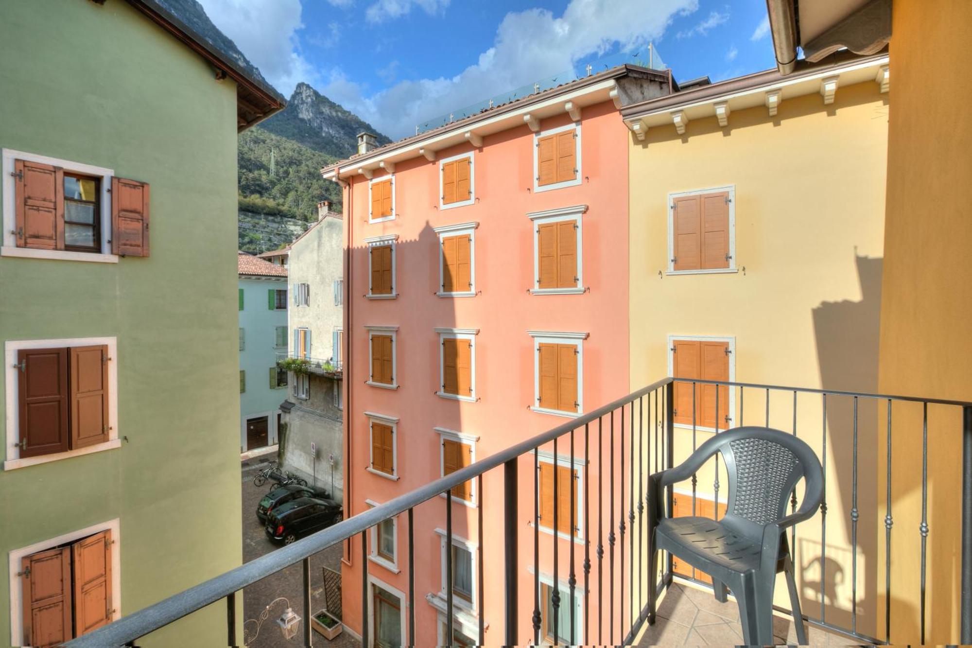 Casa Alpino - Happy Rentals Riva del Garda Dış mekan fotoğraf